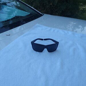 DEAL OF MONTH: Best-selling sharp sunglasses brand new with tag black